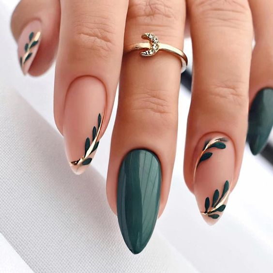 17 Super Cute Nail Inspo Ideas for Almond Nails